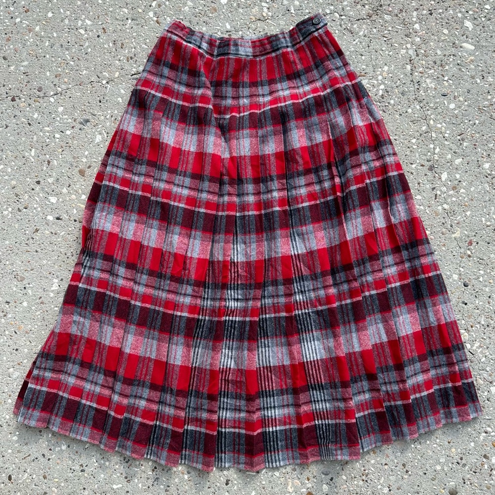 Vintage 70s Pendleton Skirt Women Size 8 Plaid Red Gray Long Wool USA